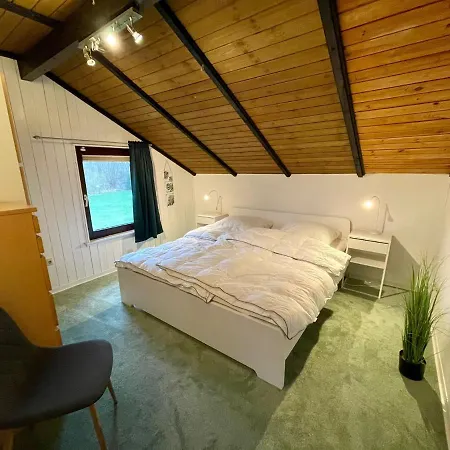 Luett Huus Holiday home *
